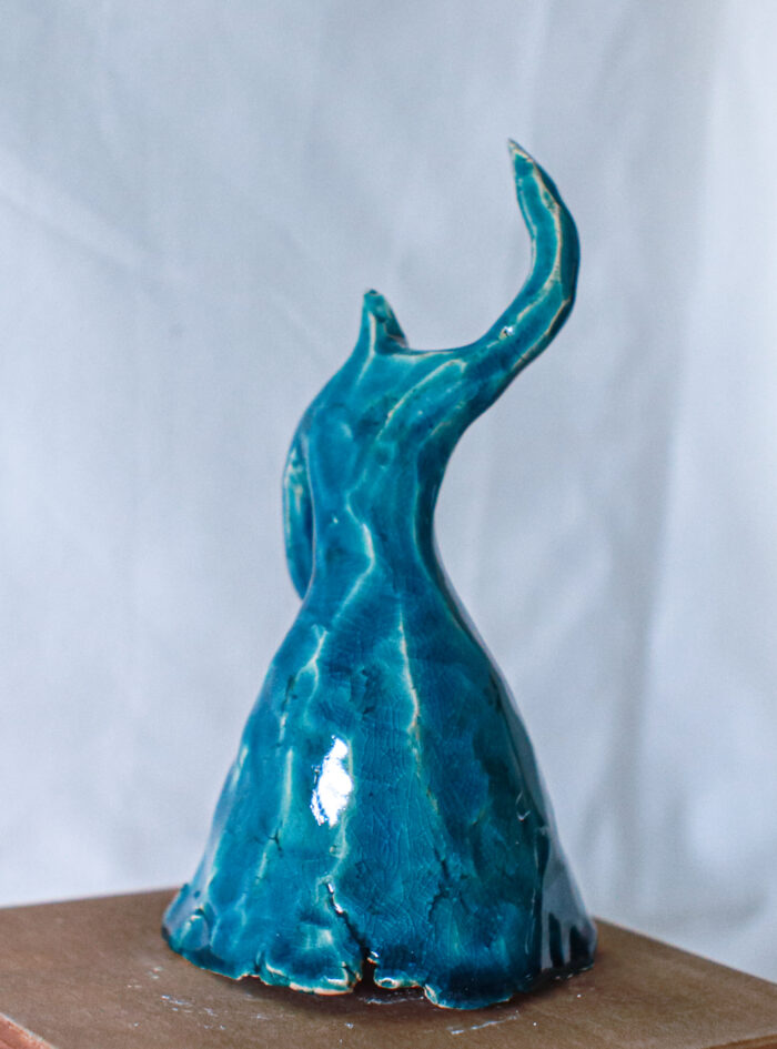 ceramic dancer blue cracle glaze (4 of 9)