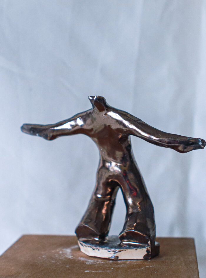 ceramic dancer golden glaze (5 of 10)