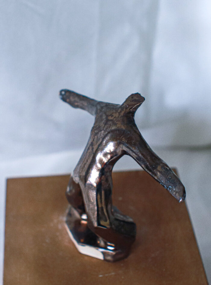 ceramic dancer golden glaze (8 of 10)